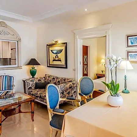 Guadalpin Apartment *