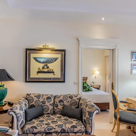 Guadalpin דירה *